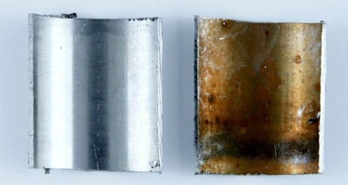 the comparison of two stainless steel products after maintenance  